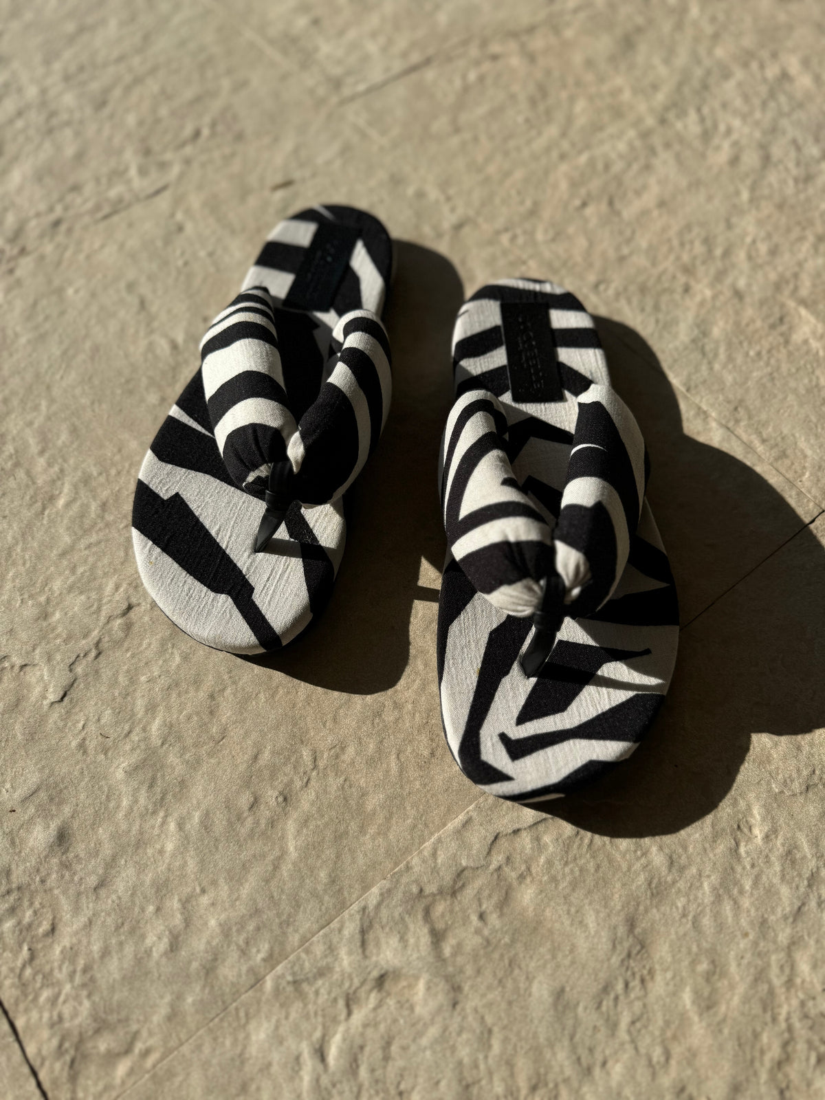 Inez Puff Bandana Slippers in Zebra
