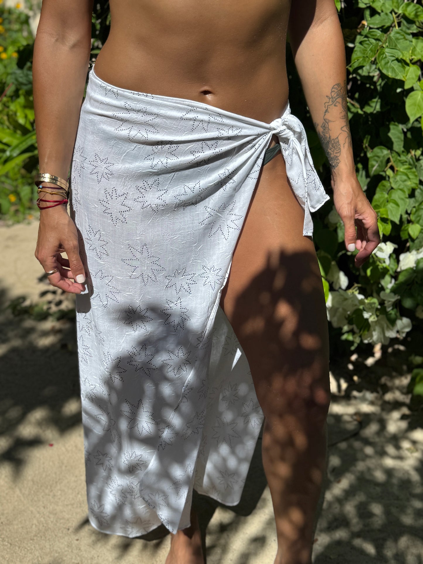White Star Sarong (with slit)