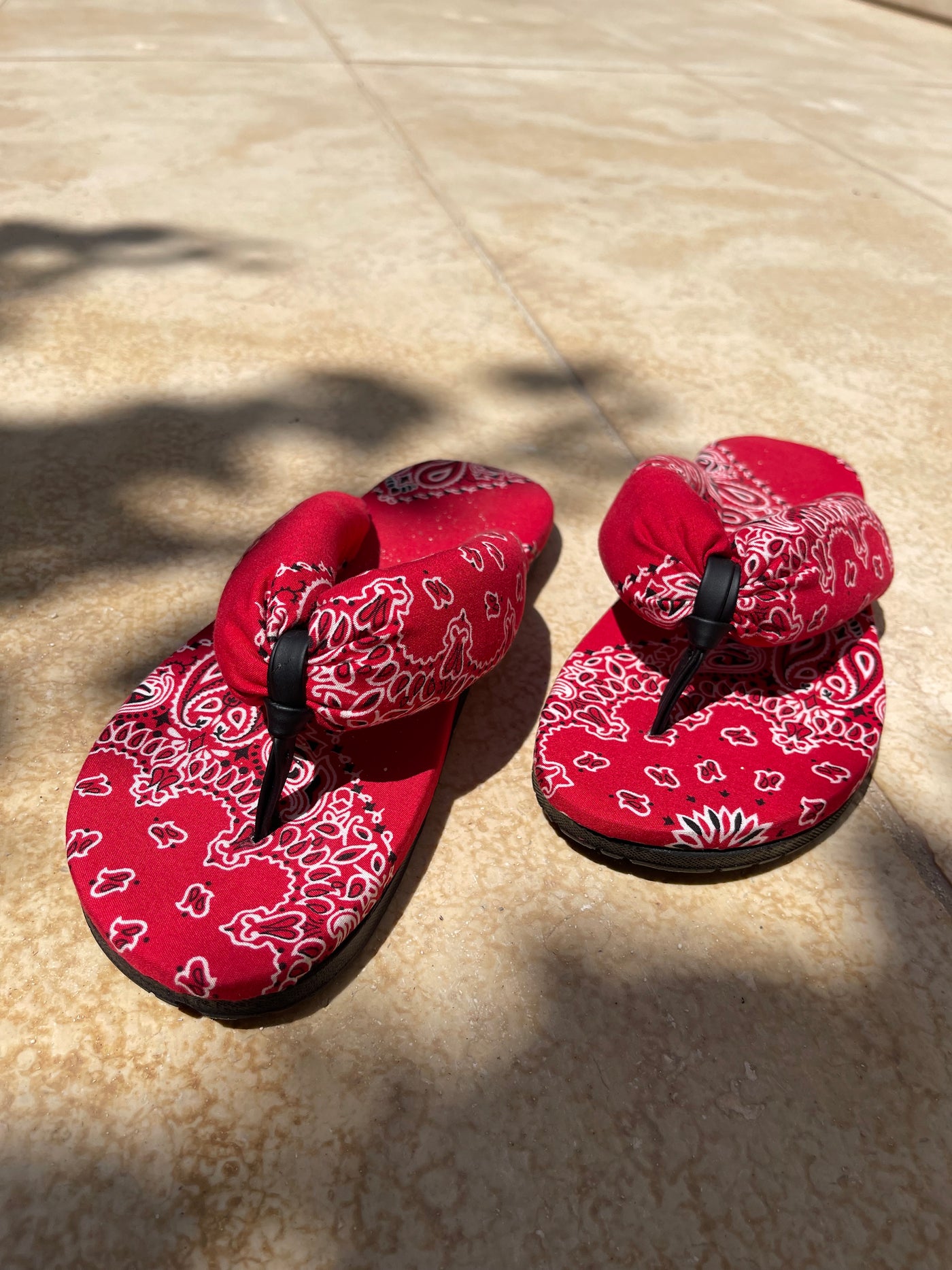 Inez Puff Bandana Slippers in Red