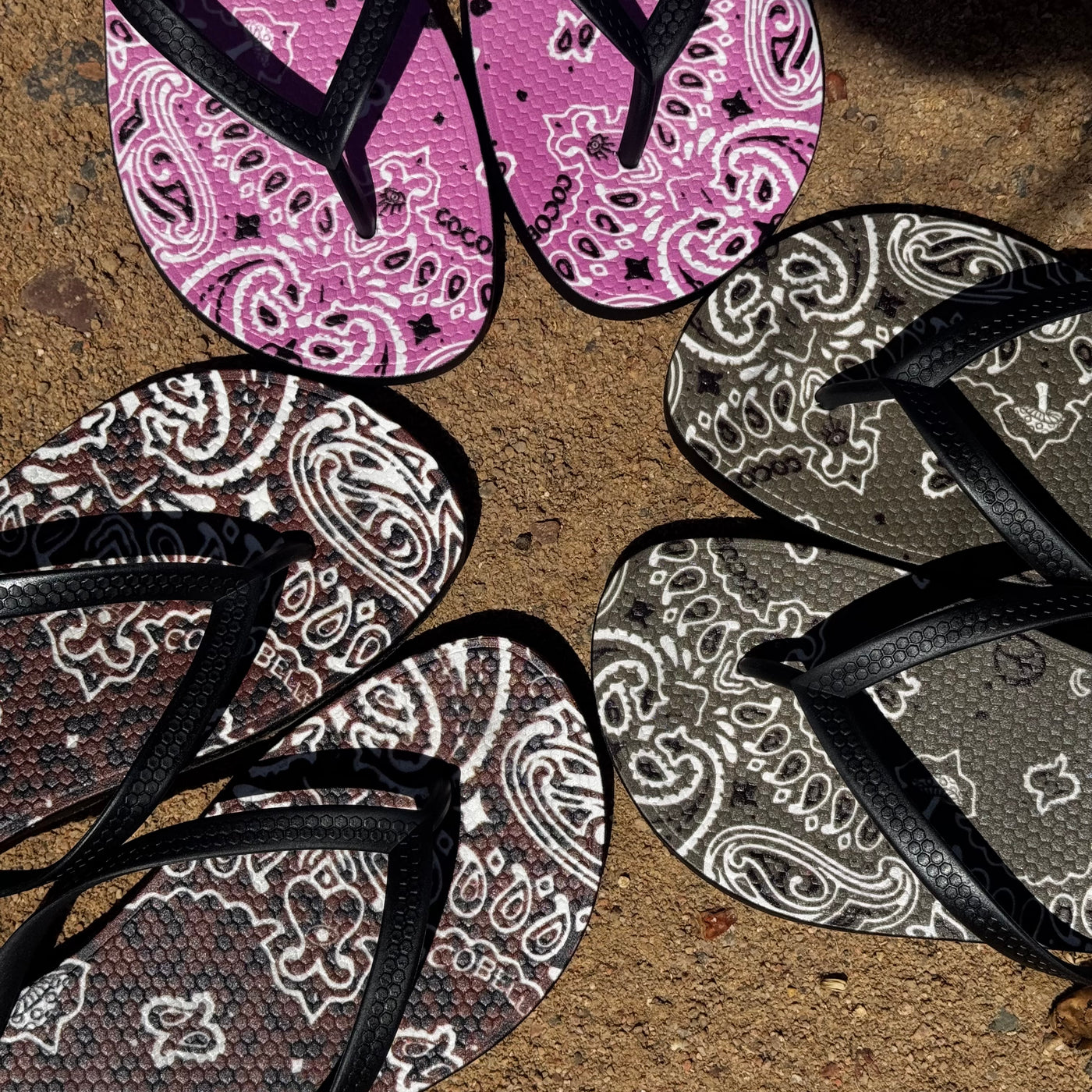 Flip-Flops in Olive Bandana