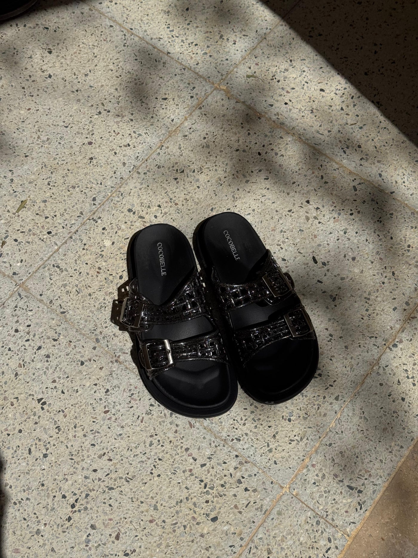 Isabel Jelly caged slides in black