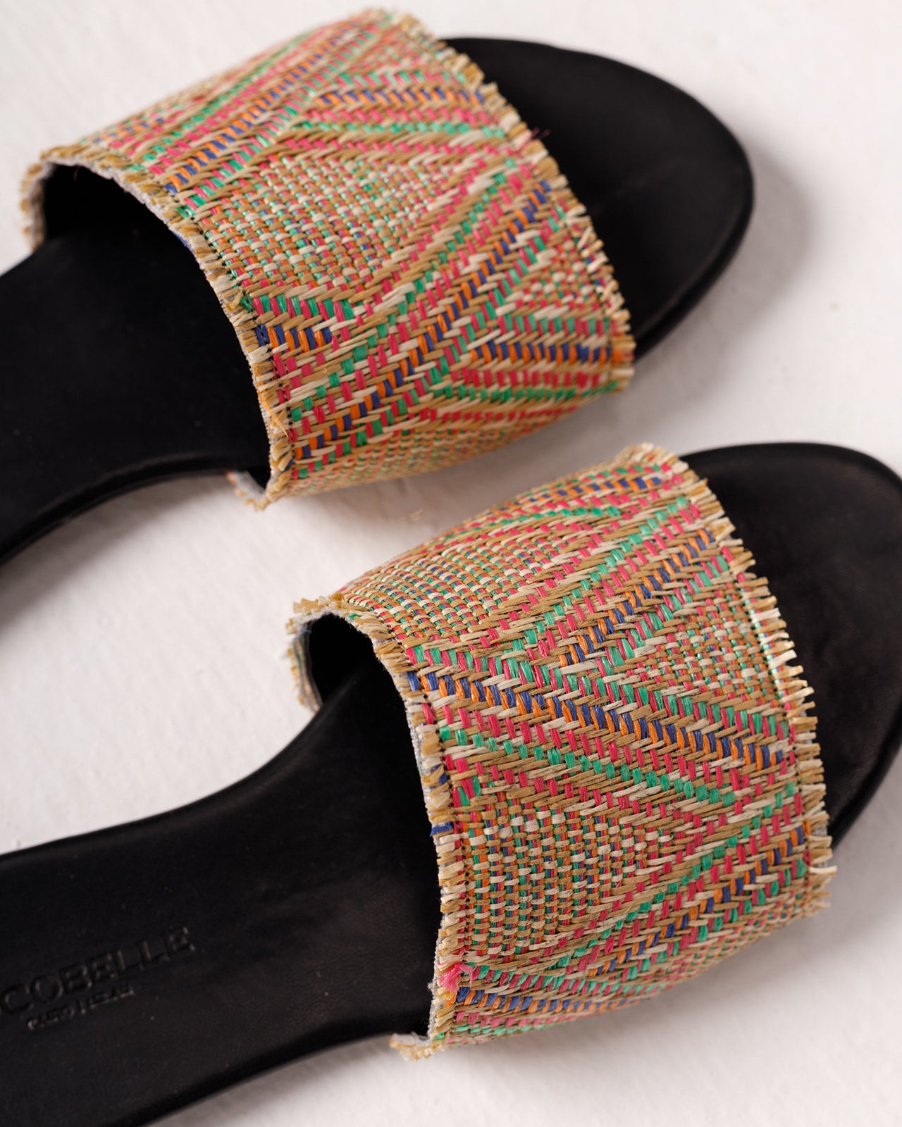 Iris in “Delight” Woven Straw