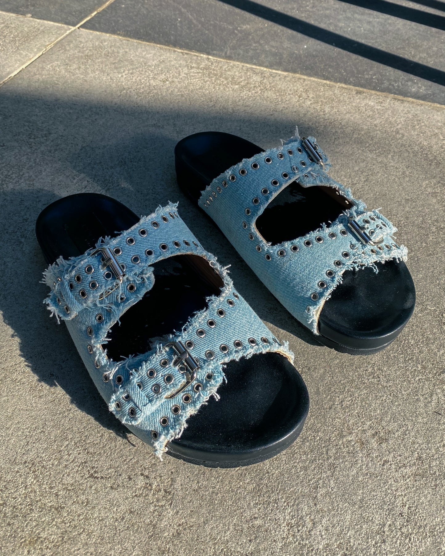 Isabel Slides in Denim