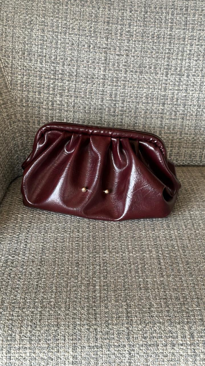 Le Spec Maya clutch in burgundy by COCOBELLE