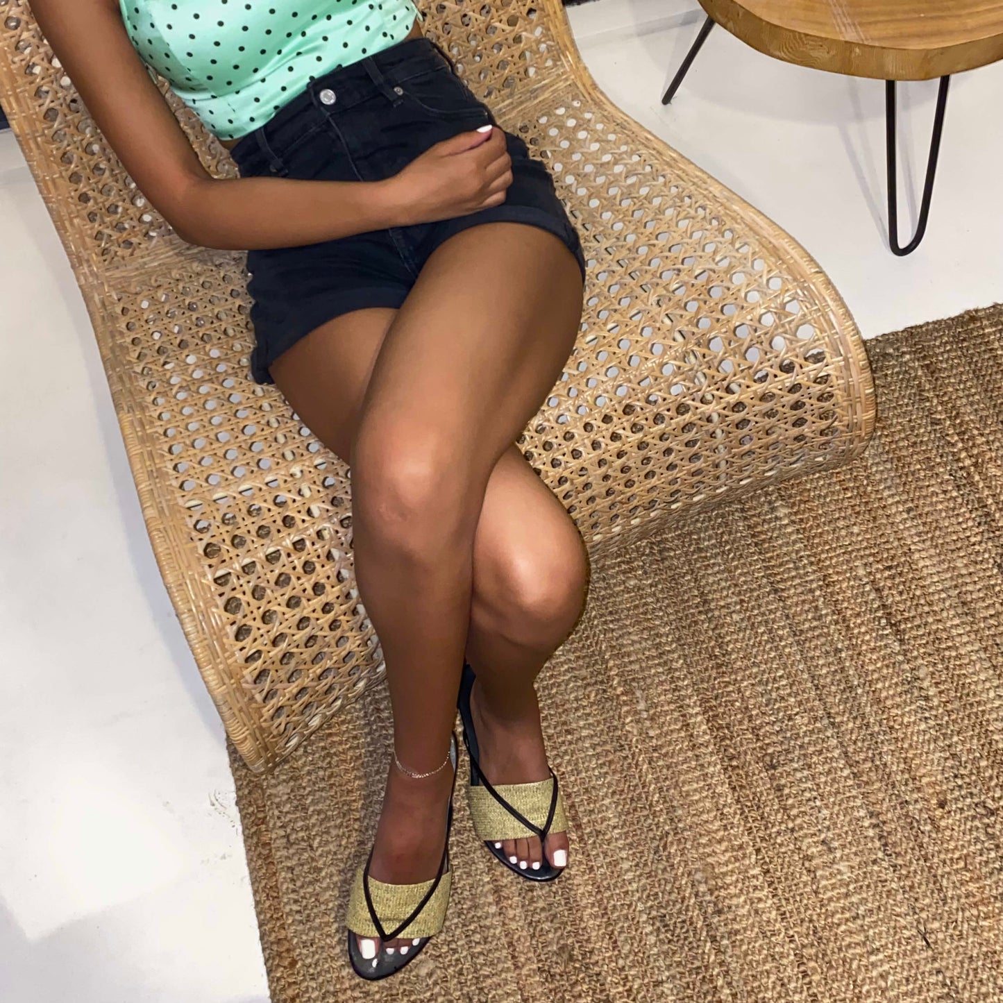 Athena on Raffia Slides