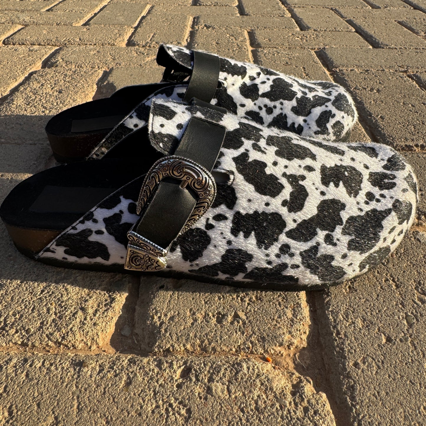 Milah Western in White Cow Hair