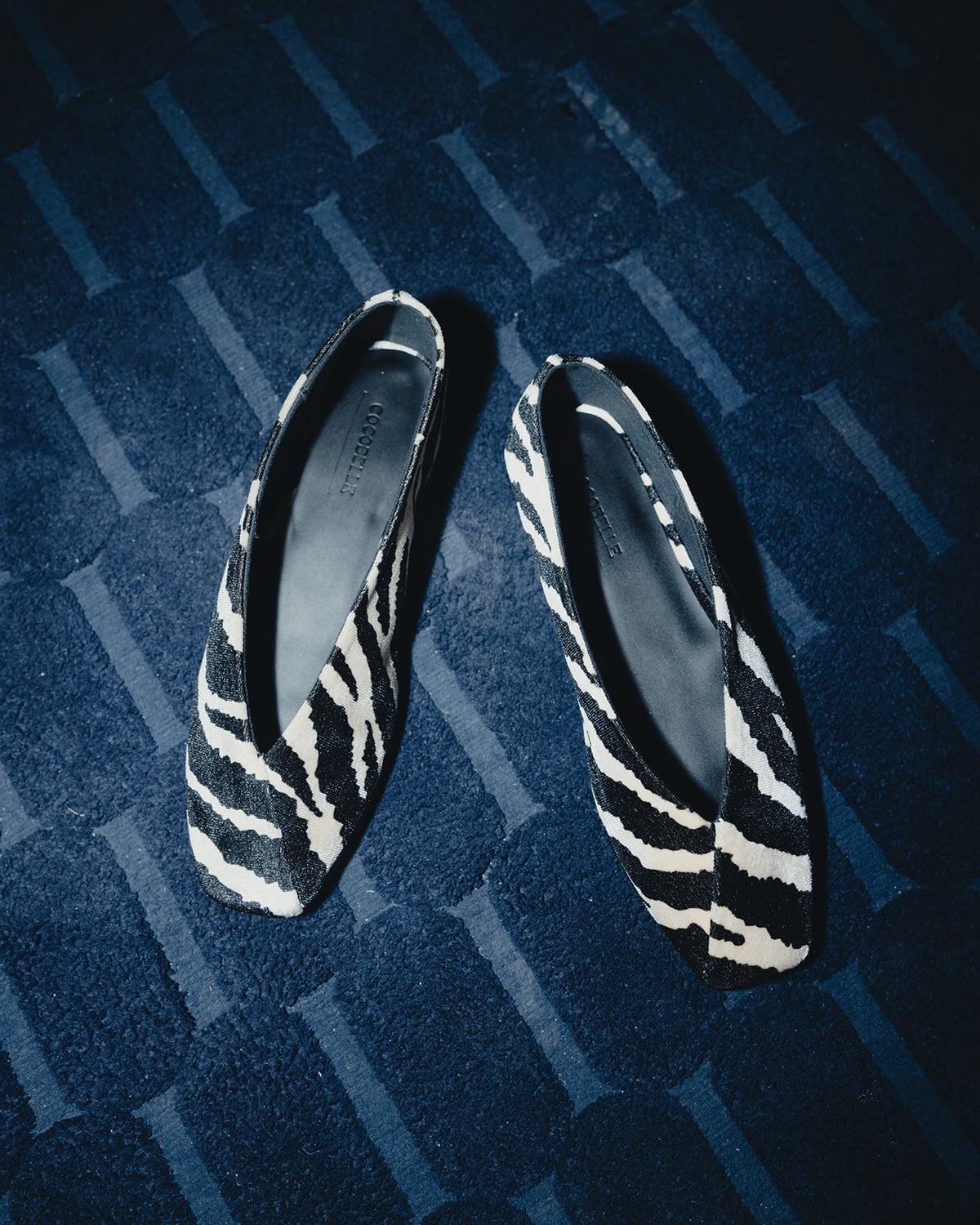 Envelope Ballerina in Zebra ( Preorder: Shipping October 3)