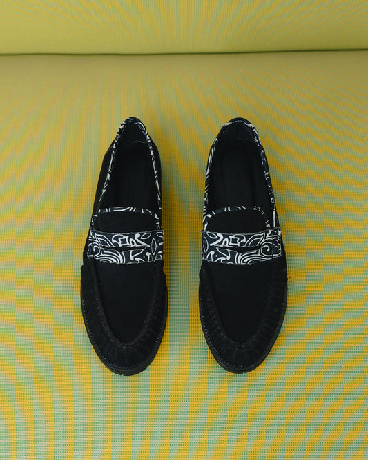 Le loafer in Black Bandana ( Preorder: Shipping October 2)