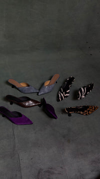 Iconic Kitten-heel mules in Brown Snake