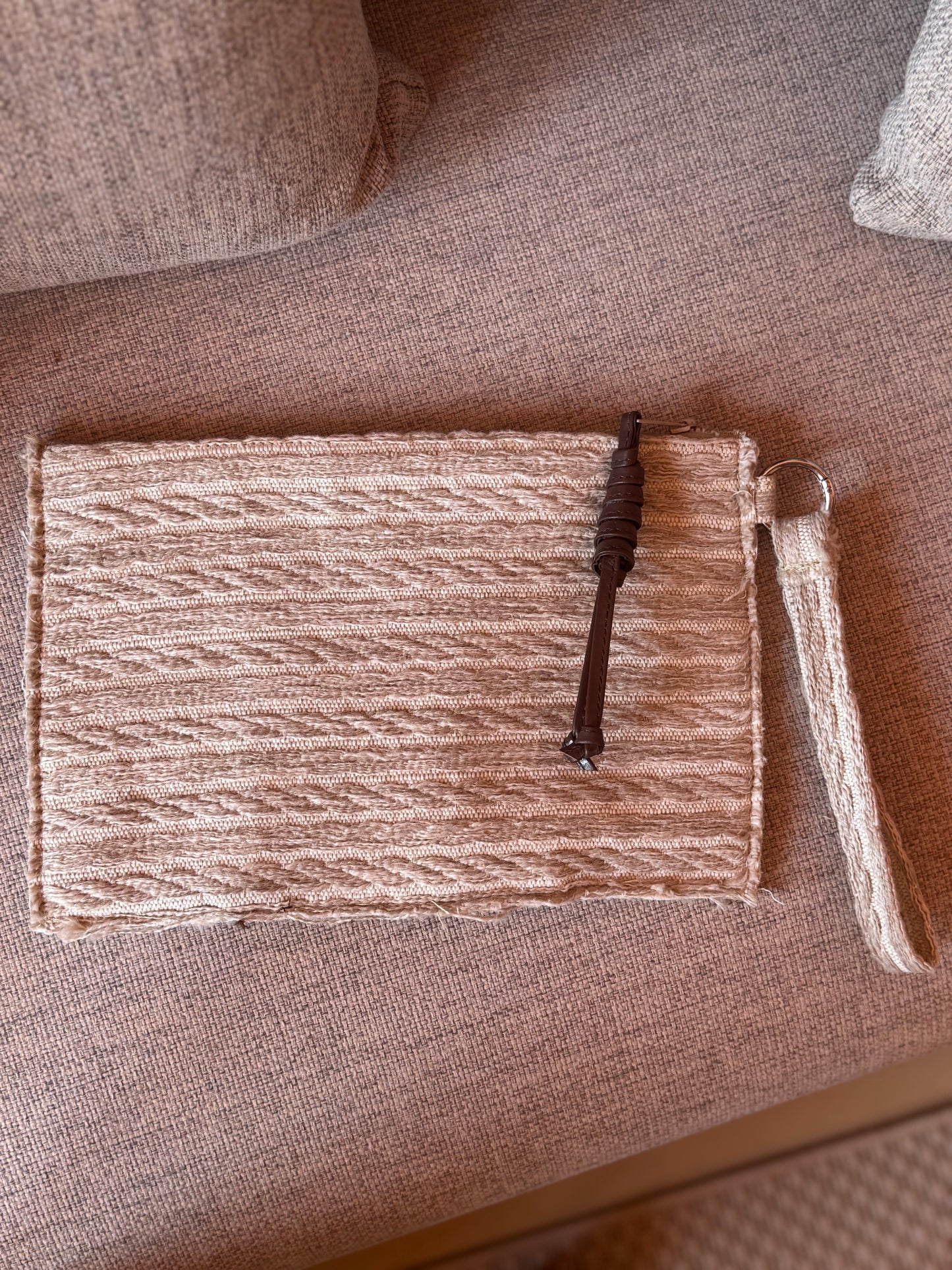 Tulum pouch in Beige (unisex)