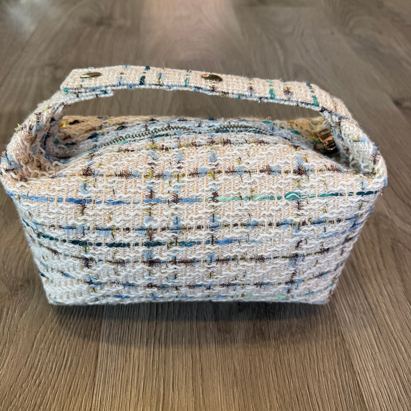 Bric in Beige & Gold Tweed