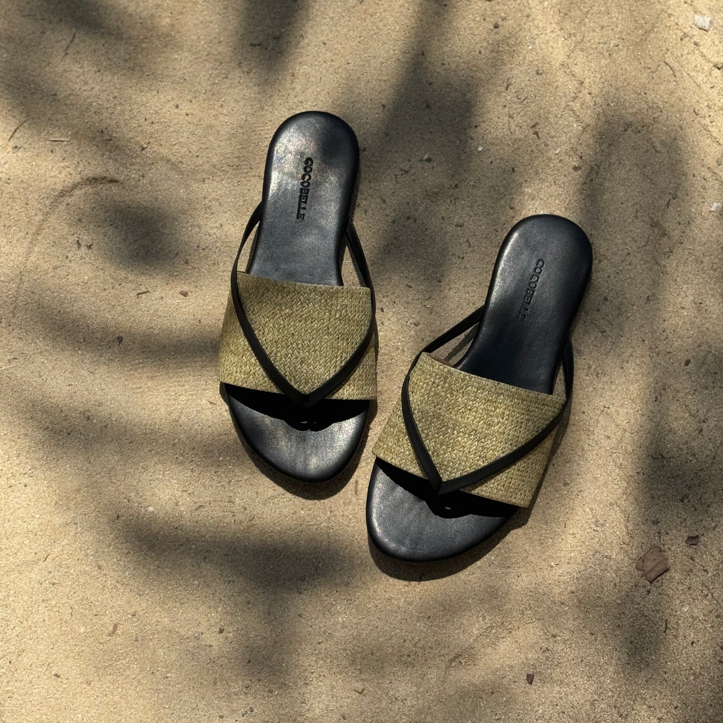 Athena on Raffia Slides