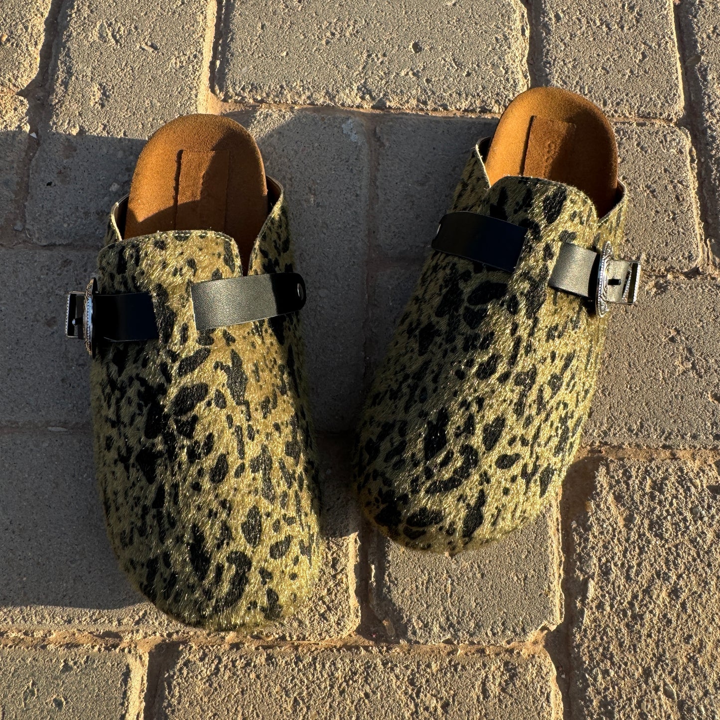 Milah Western in Olive Green Hair