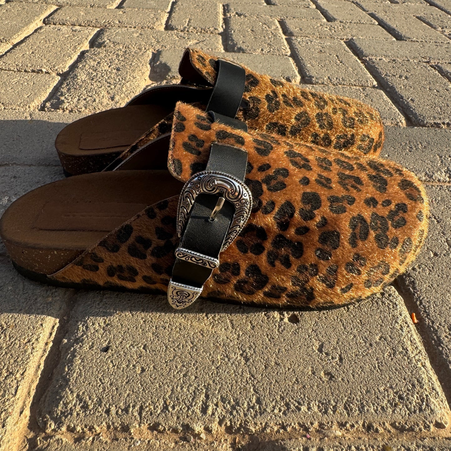 Milah Western in Dark Leopard Hair Print