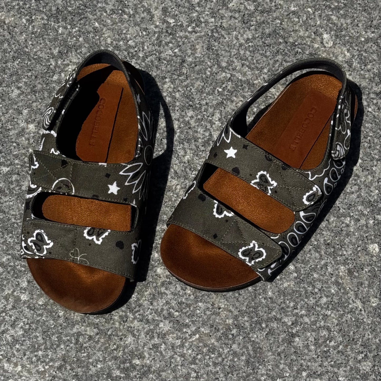 Kids Sandal in Olive Bandana (unisex)