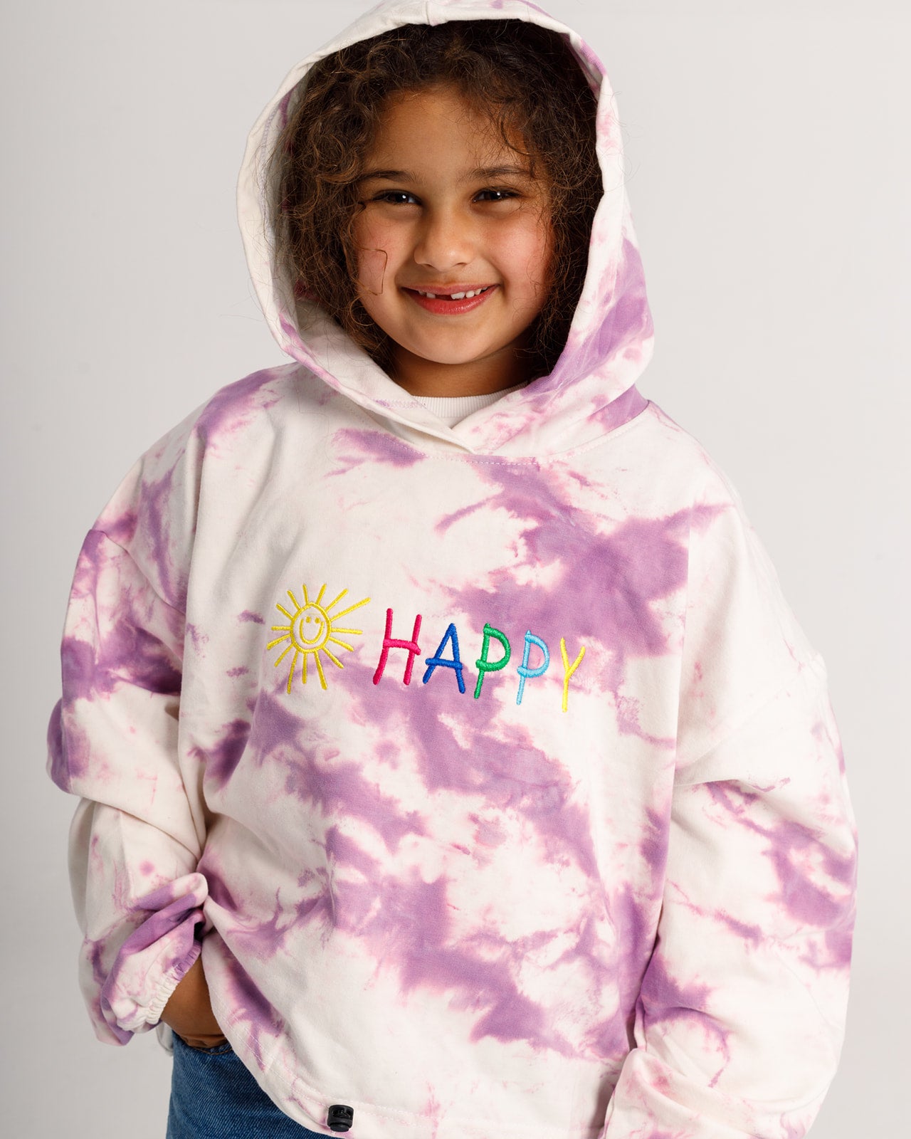 “Happy” Sweatshirt in Purple