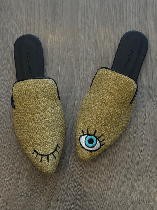 Donna Mules in Wink