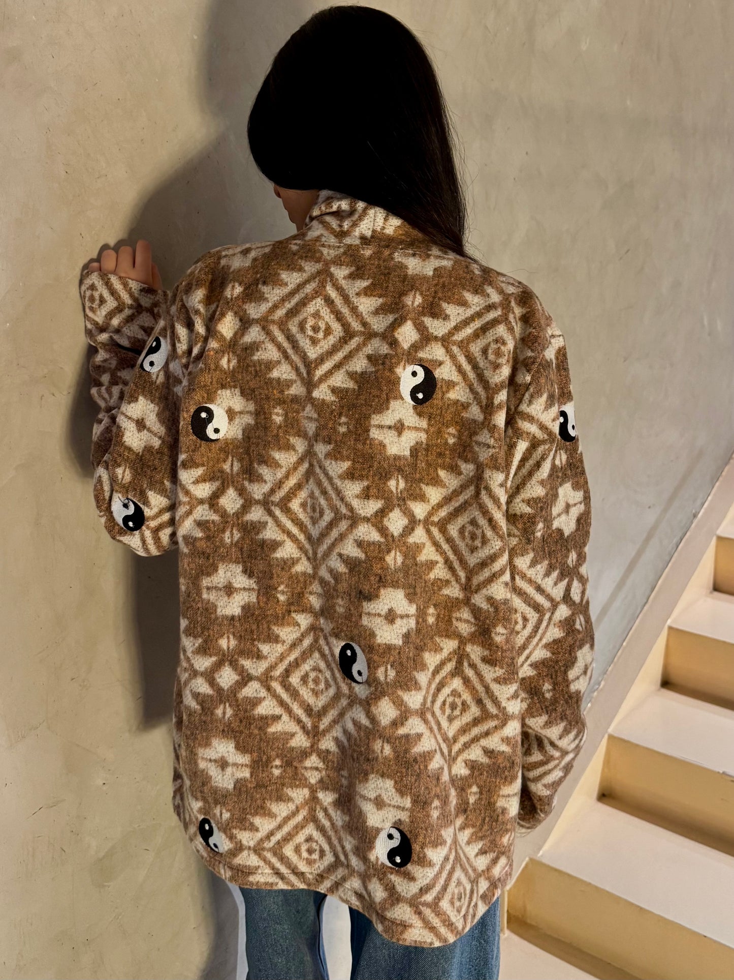 Ying-Yang Blanket Cardigan in Beige