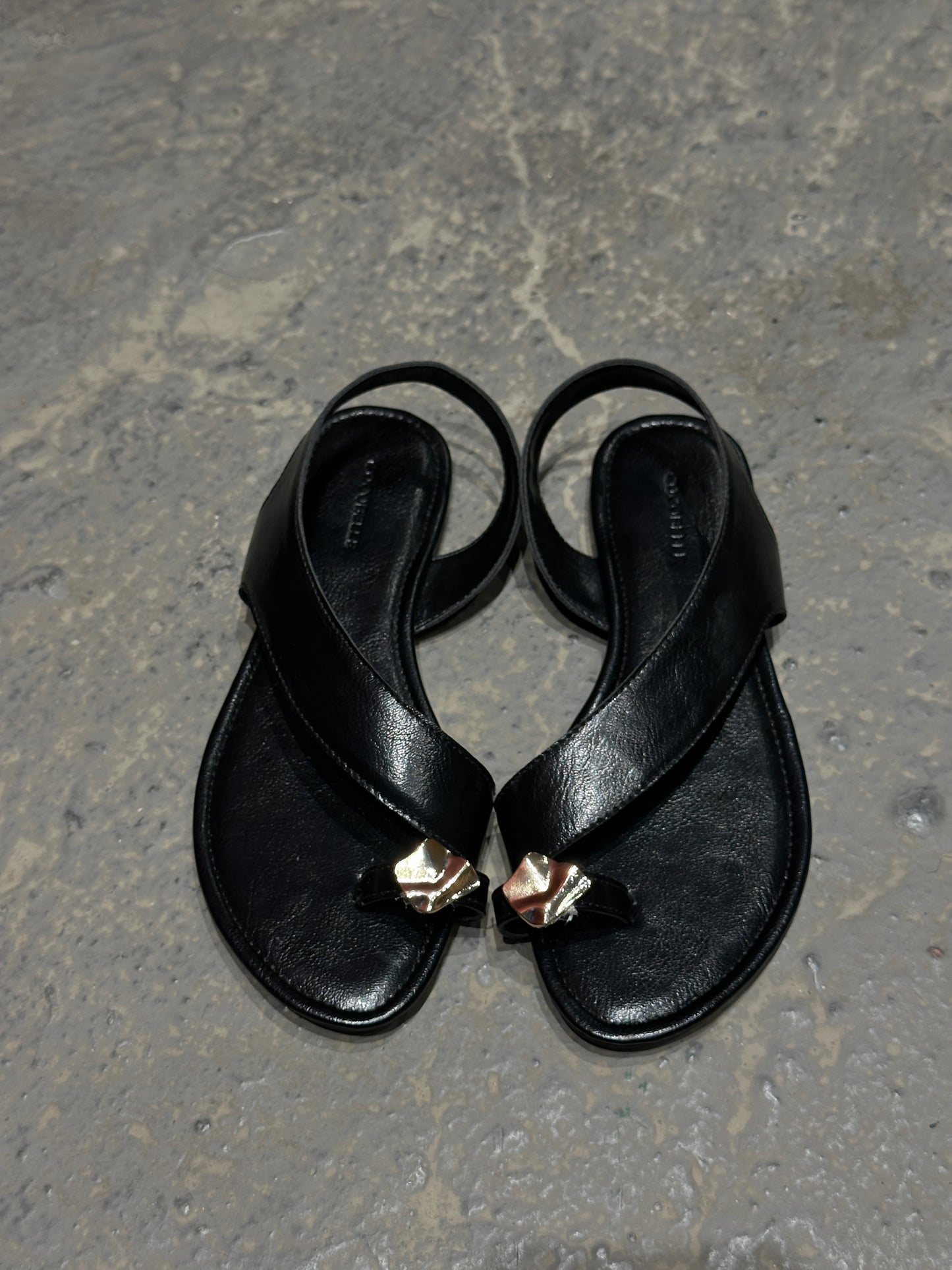 Leena Sandal