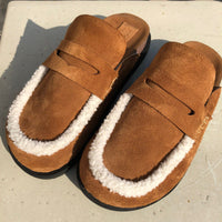 Zoey Clogs in Brown Shearling