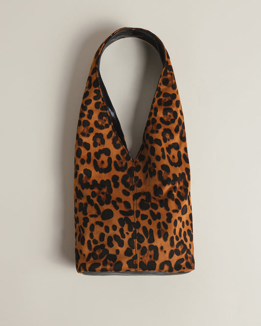 The Demure mini bag in So Leopard!