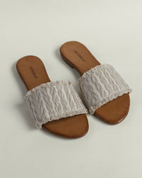 Iris in Tulum Beige