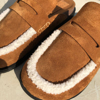 Zoey Clogs in Brown Shearling