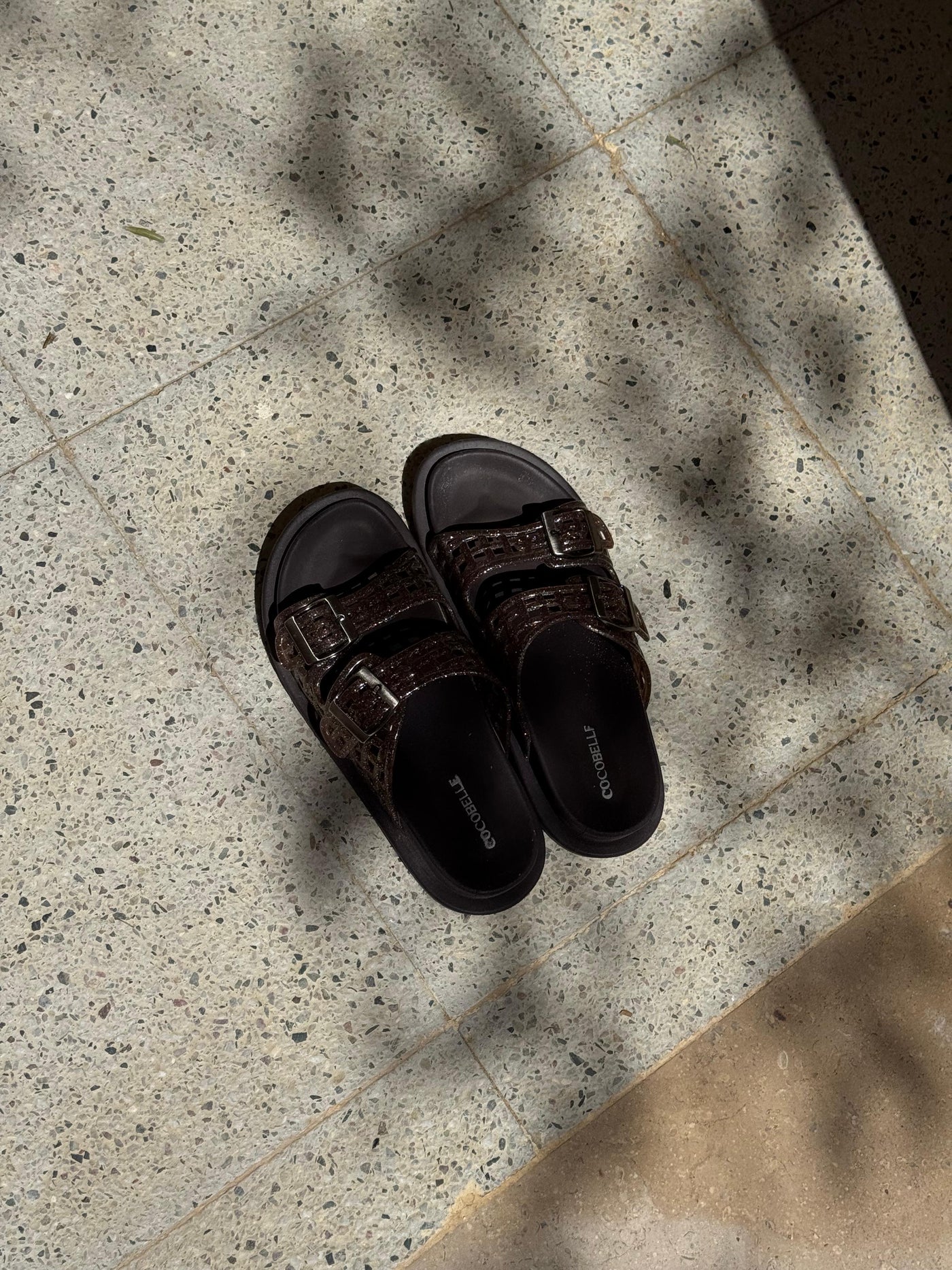 Isabel Jelly caged slides in brown