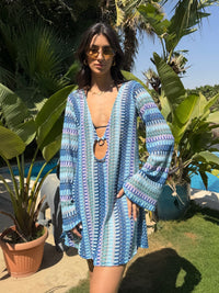 Salina’s beach-dress in Blue Waves