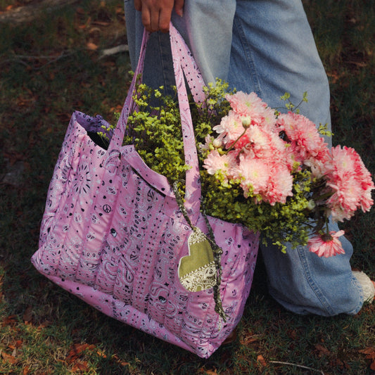 Bandana quilted tote bag in pink by COCOBELLE