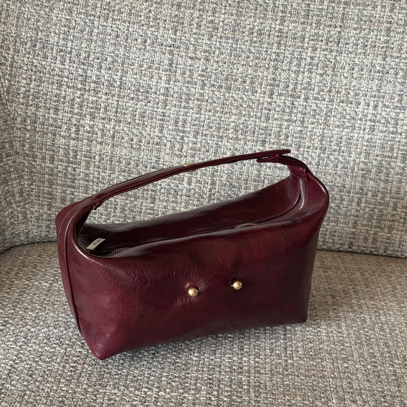 Bric in Burgundy