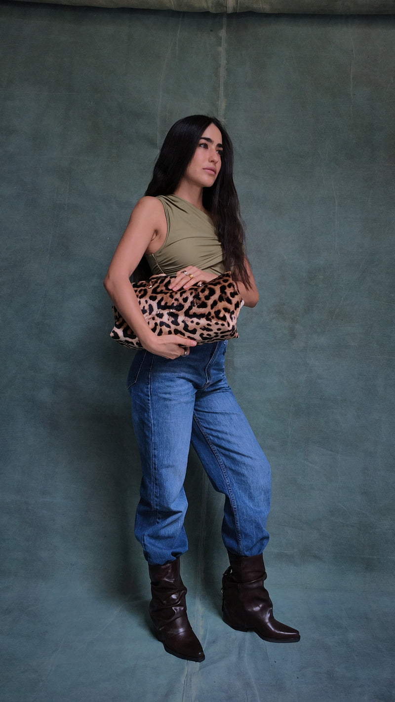 “Le Spec” Shoulder Bag in Leopard
