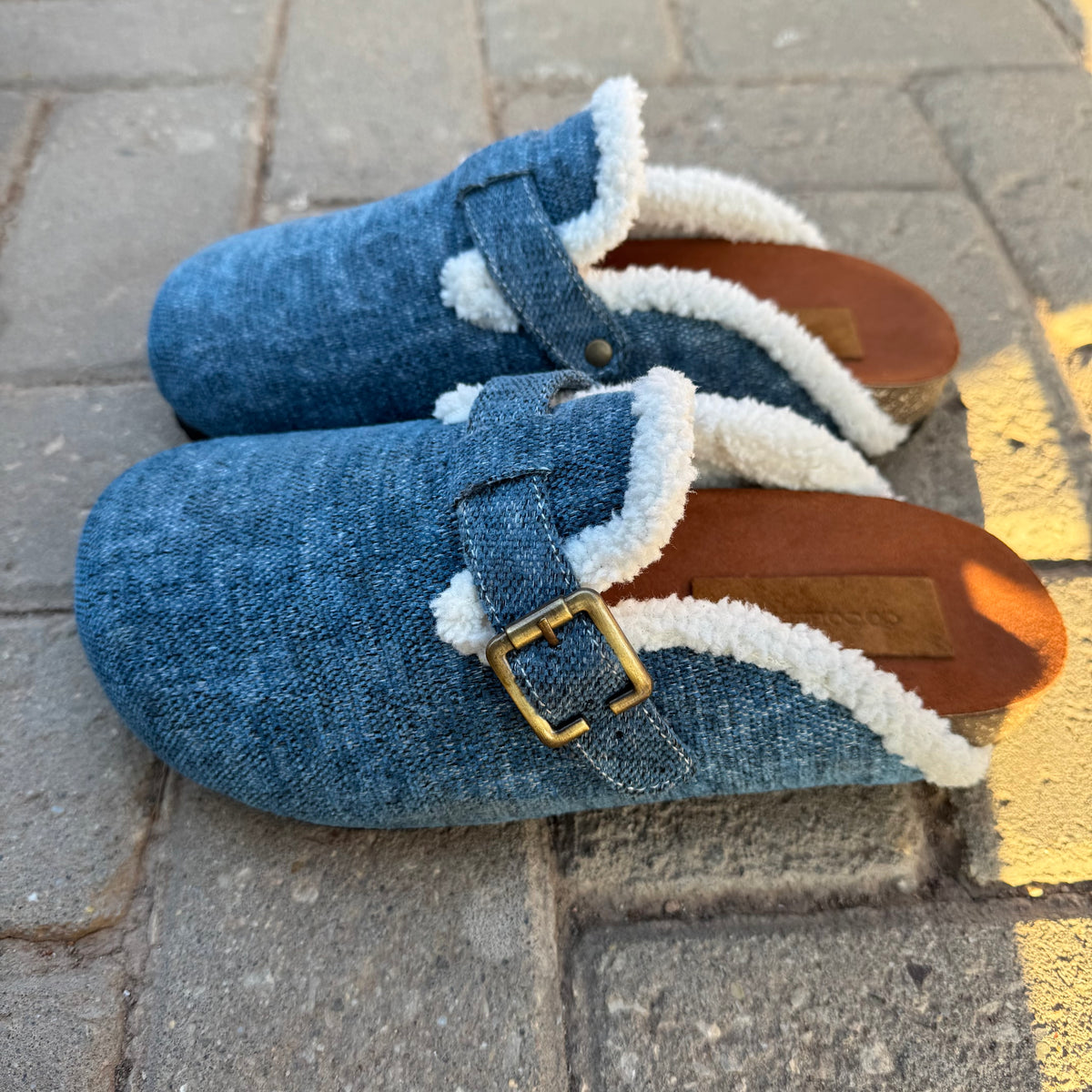 Milah clogs in blue with shearling by COCOBELLE, view 2